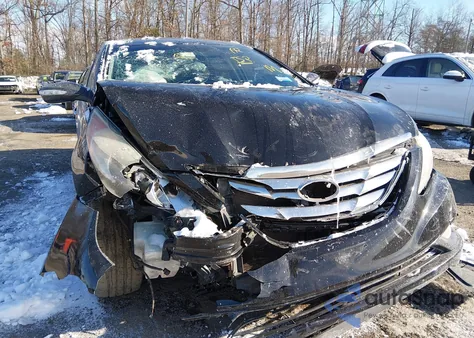 2013 Hyundai Sonata Limited 2.0T z USA, uszkodzony, nr VIN 5NPEC4AB4DH557152